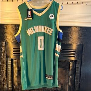 Milwaukee Bucks Damian Lillard Basketball Jersey Green White Stitched Size XL 52